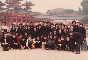 高34回生 2学年修学旅行2F集合写真001.jpg